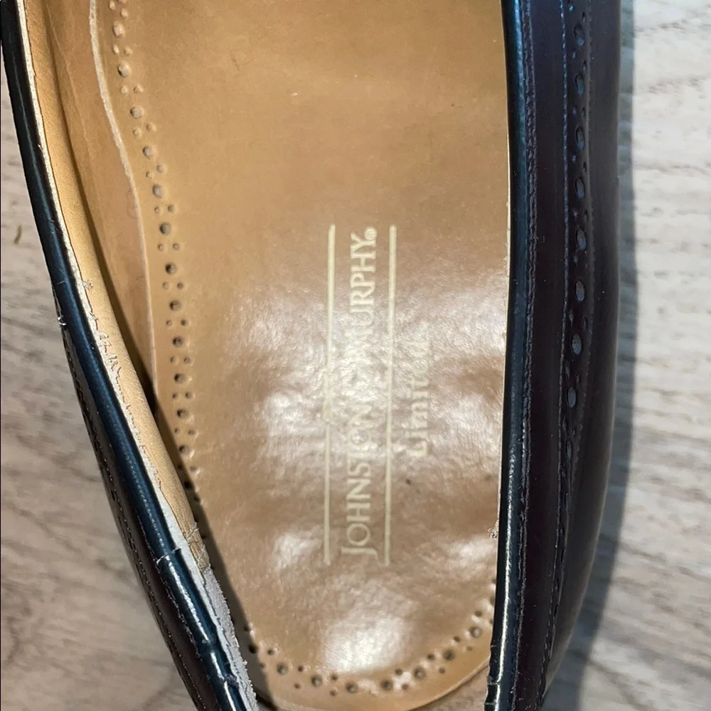 Johnston and Murphys Men's plum brown Loafers size 10